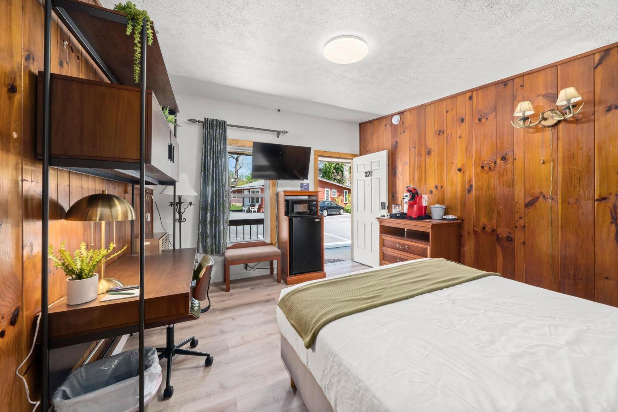 Cedarwood Inn 亨德森维尔 外观 照片