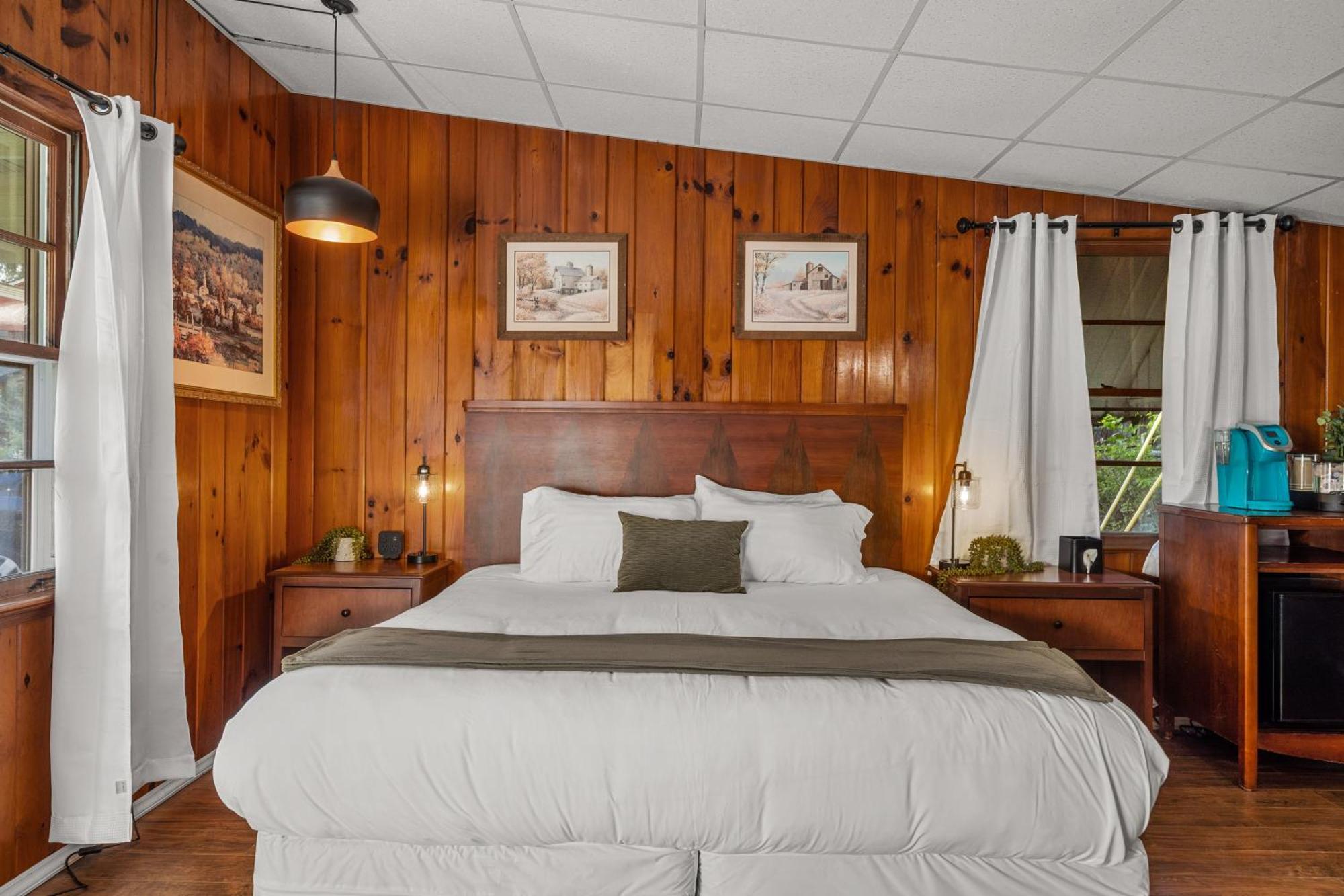 Cedarwood Inn 亨德森维尔 外观 照片
